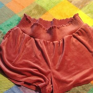 Velvet Coral Women's Shorts